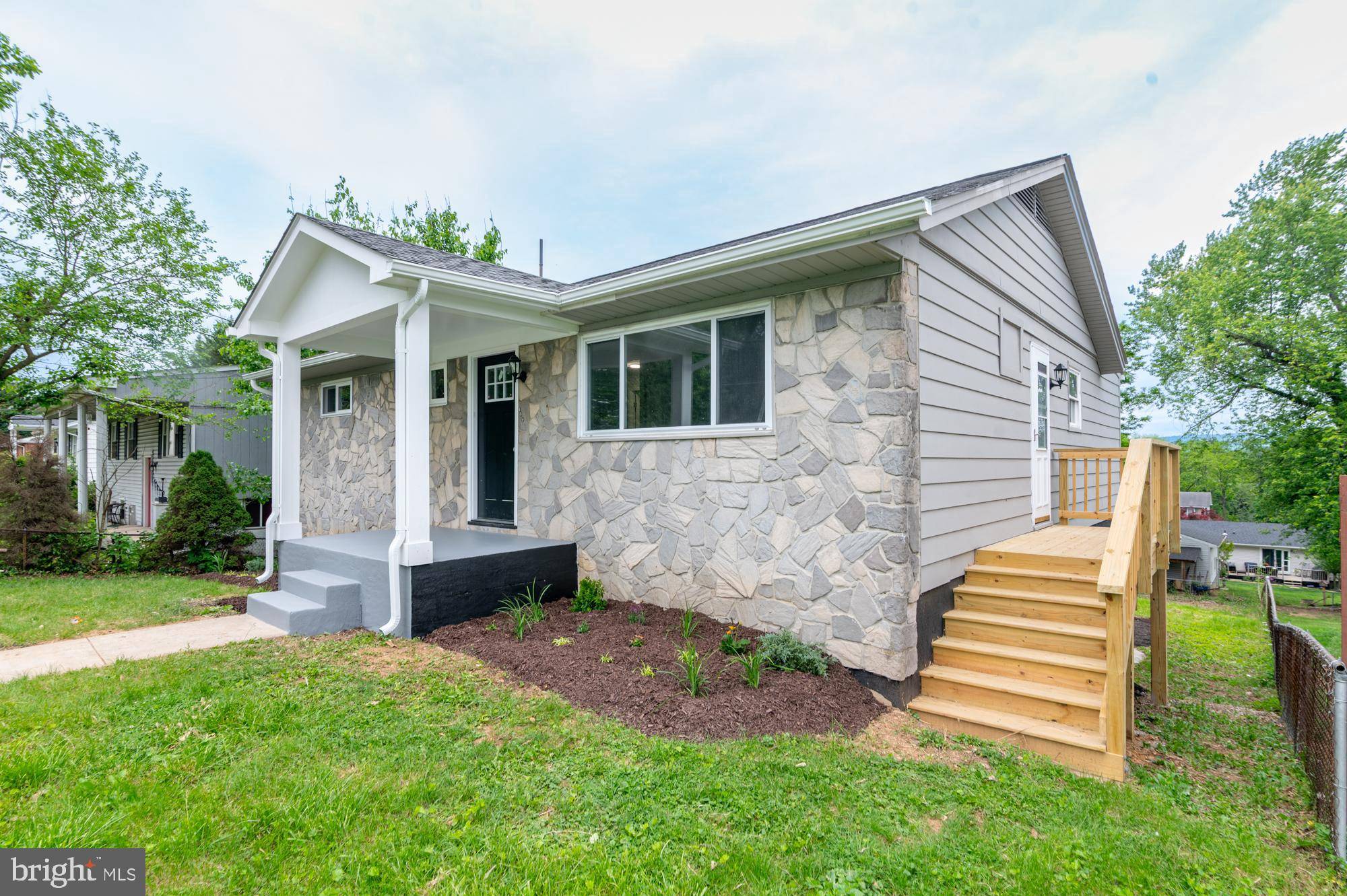 Brunswick, MD 21716,609 6TH AVE