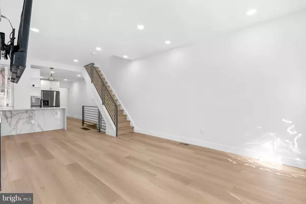 Philadelphia, PA 19133,2618 N 7TH ST