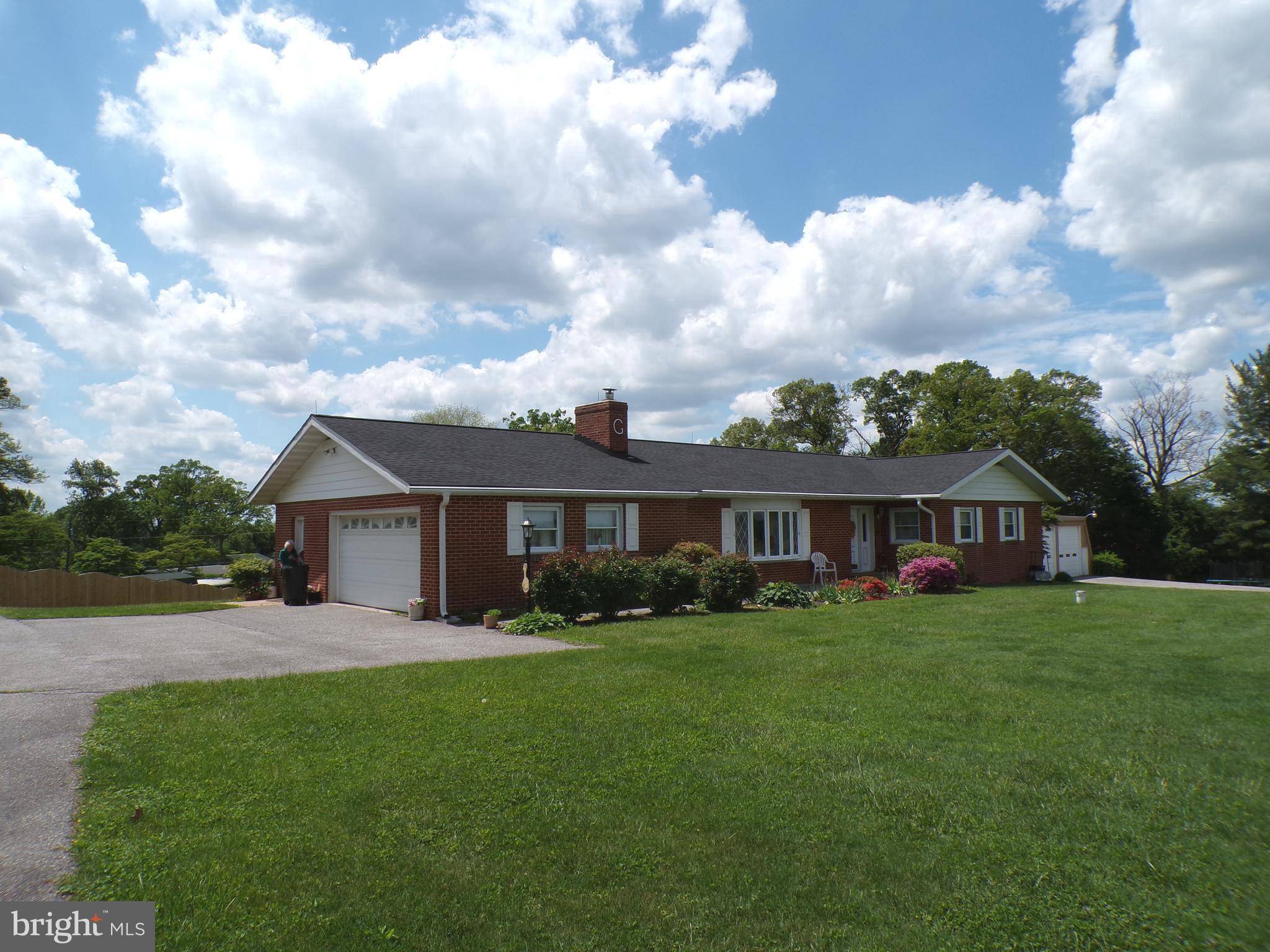 2713 ROWE RD, New Windsor, MD 21776