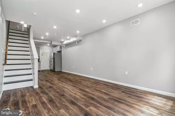 3109 W ARIZONA ST, Philadelphia, PA 19132