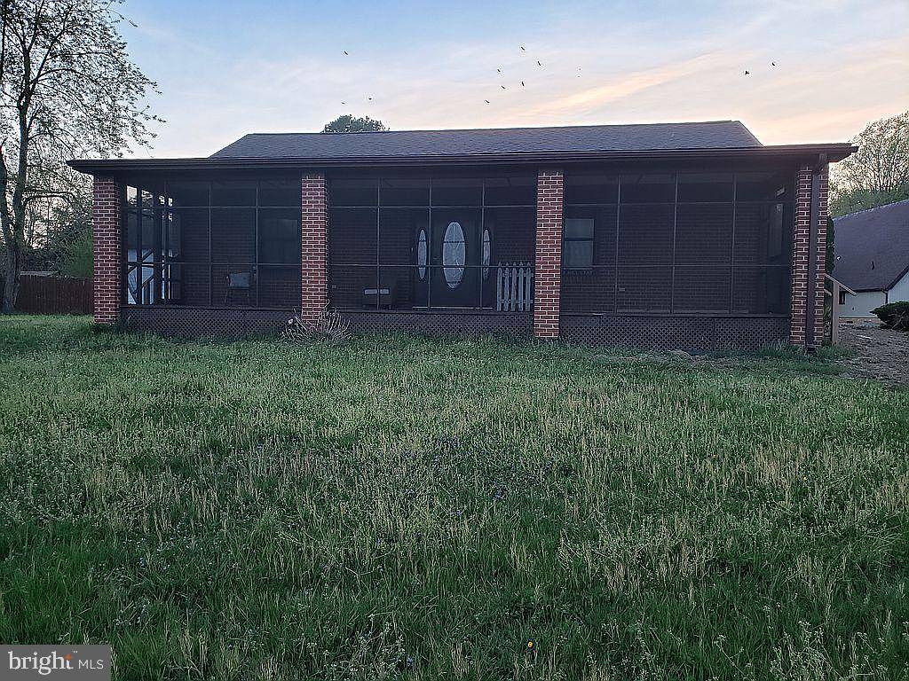 143 WOODLAND CT, Luray, VA 22835