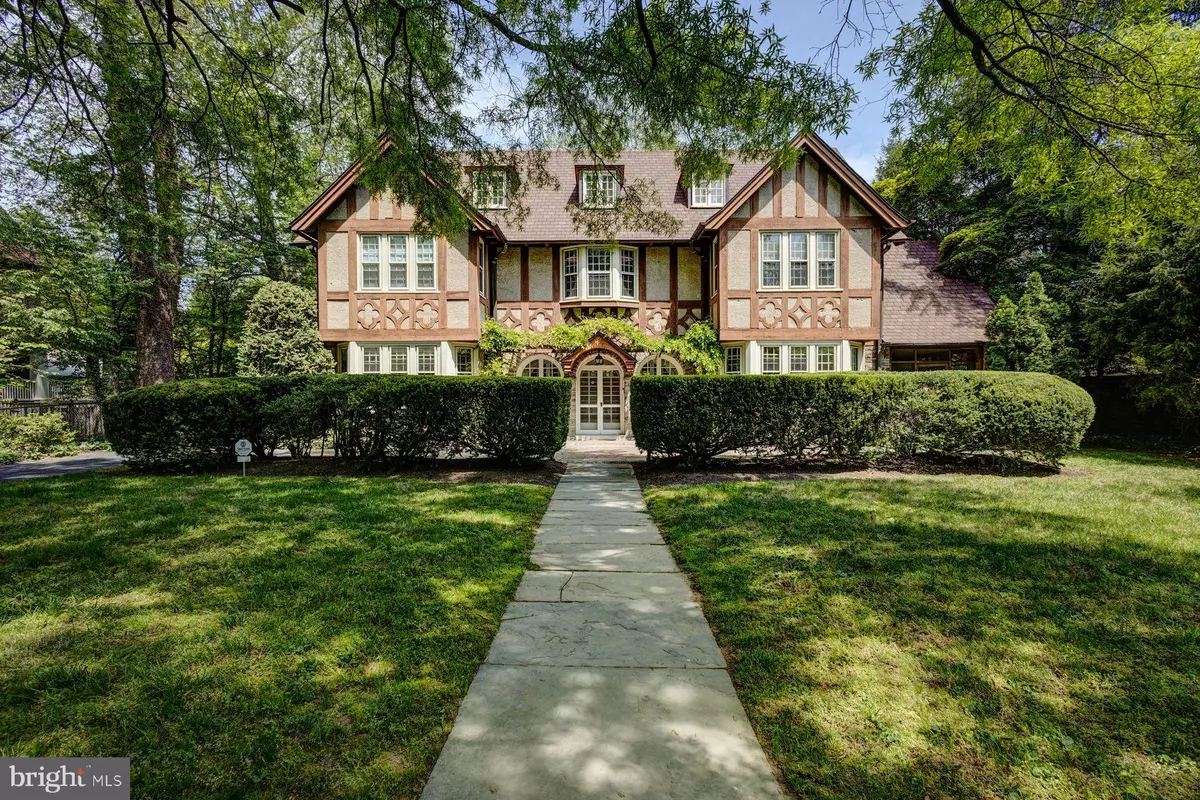 Philadelphia, PA 19118,8031 SEMINOLE ST