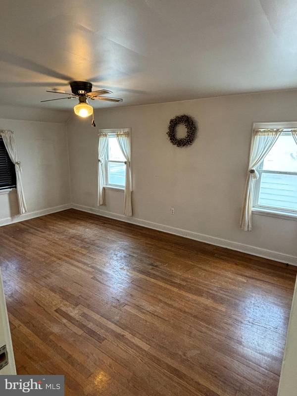 Chambersburg, PA 17201,1018 S FOURTH ST