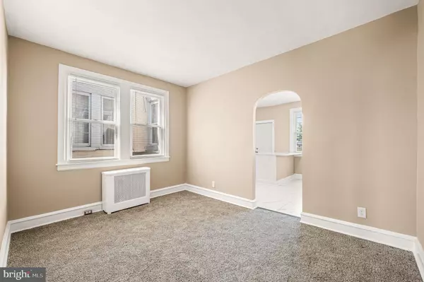 Upper Darby, PA 19082,7419 CHESTER PIKE