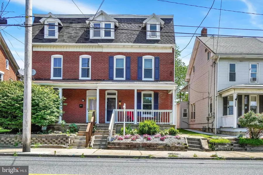 355 W MAIN ST, Dallastown, PA 17313