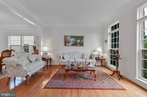 Aldie, VA 20105,25785 RACING SUN DR