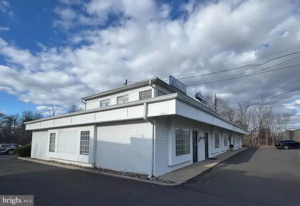 Southampton, PA 18966,80 2ND STREET PIKE #1