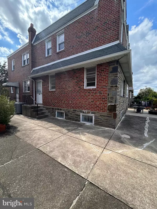 Philadelphia, PA 19111,1114 BRIGHTON