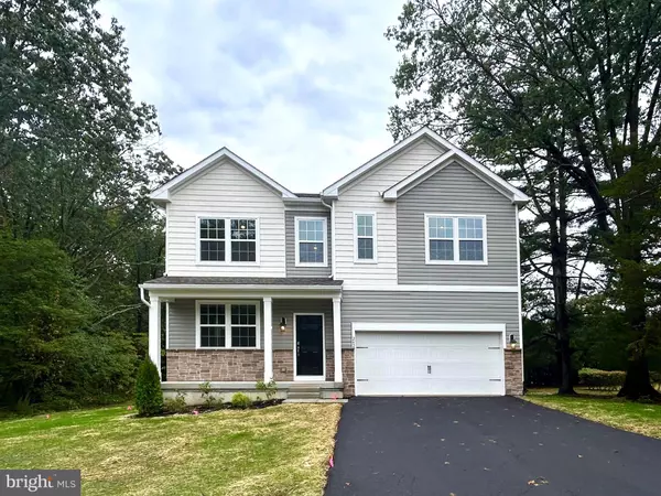 242 LINCOLN ST, Hammonton, NJ 08037