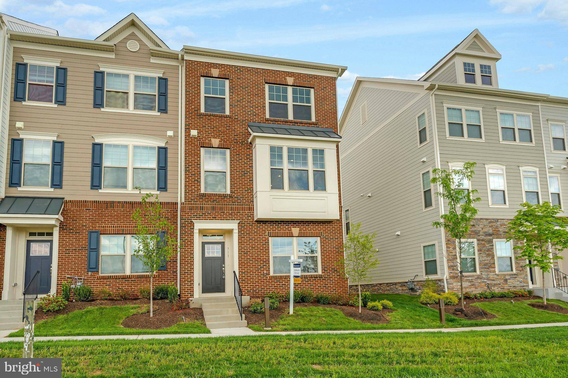 Leesburg, VA 20176,711 SAWBACK SQ NE