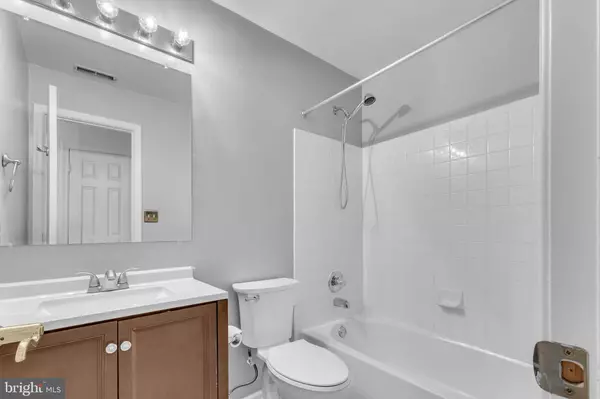Alexandria, VA 22315,5937 KIRKCALDY LN
