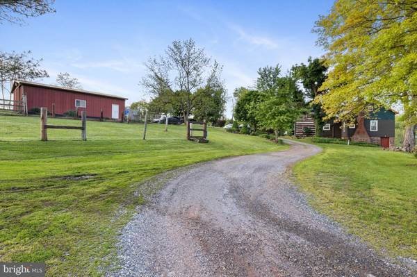 Lewisberry, PA 17339,701 POTTS HILL RD
