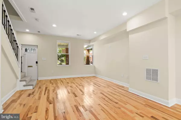 Baltimore, MD 21215,3827 BOARMAN AVE