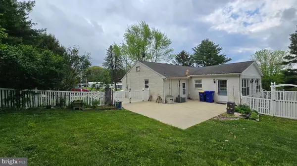 Glen Rock, PA 17327,10092 MT ZION RD