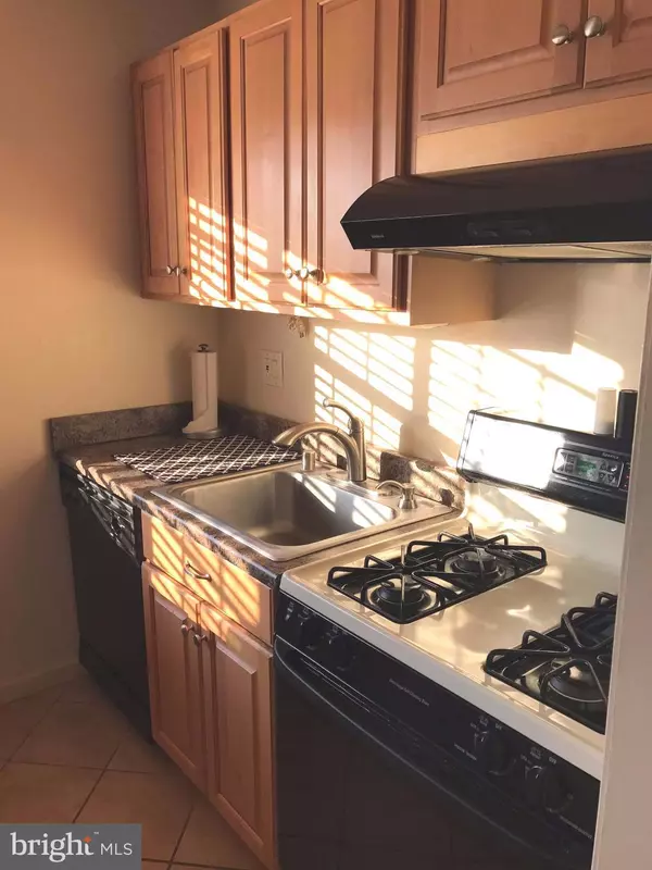 Glen Burnie, MD 21061,6554 PAMPANO DR