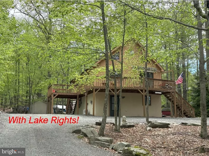 1040 RAINBOW DR, Lake Ariel, PA 18436