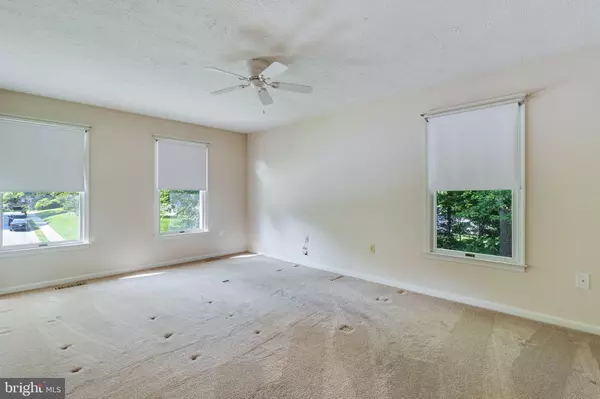 La Plata, MD 20646,120 ORIOLE LN