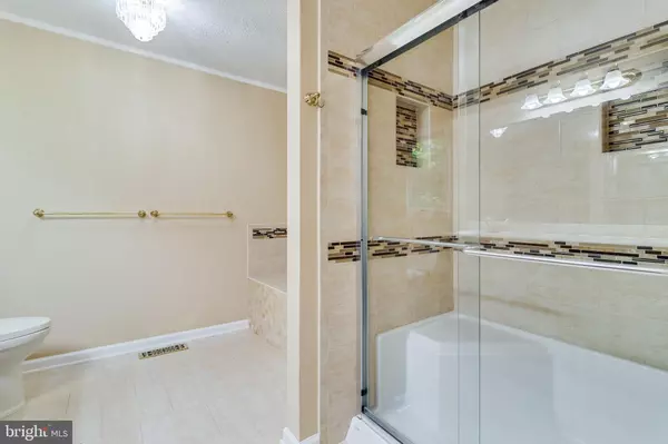 La Plata, MD 20646,120 ORIOLE LN