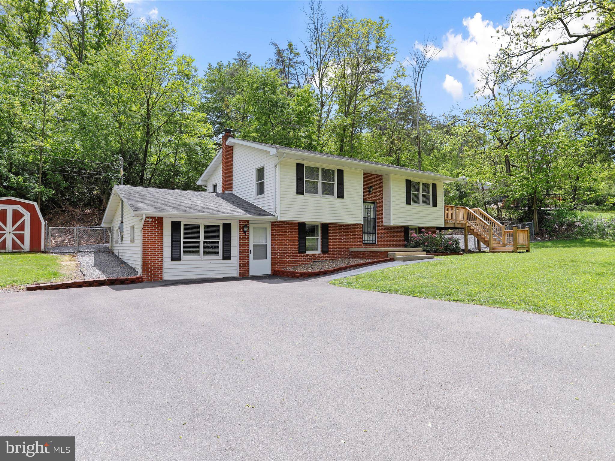 Fort Ashby, WV 26719,127 SUNRISE DR