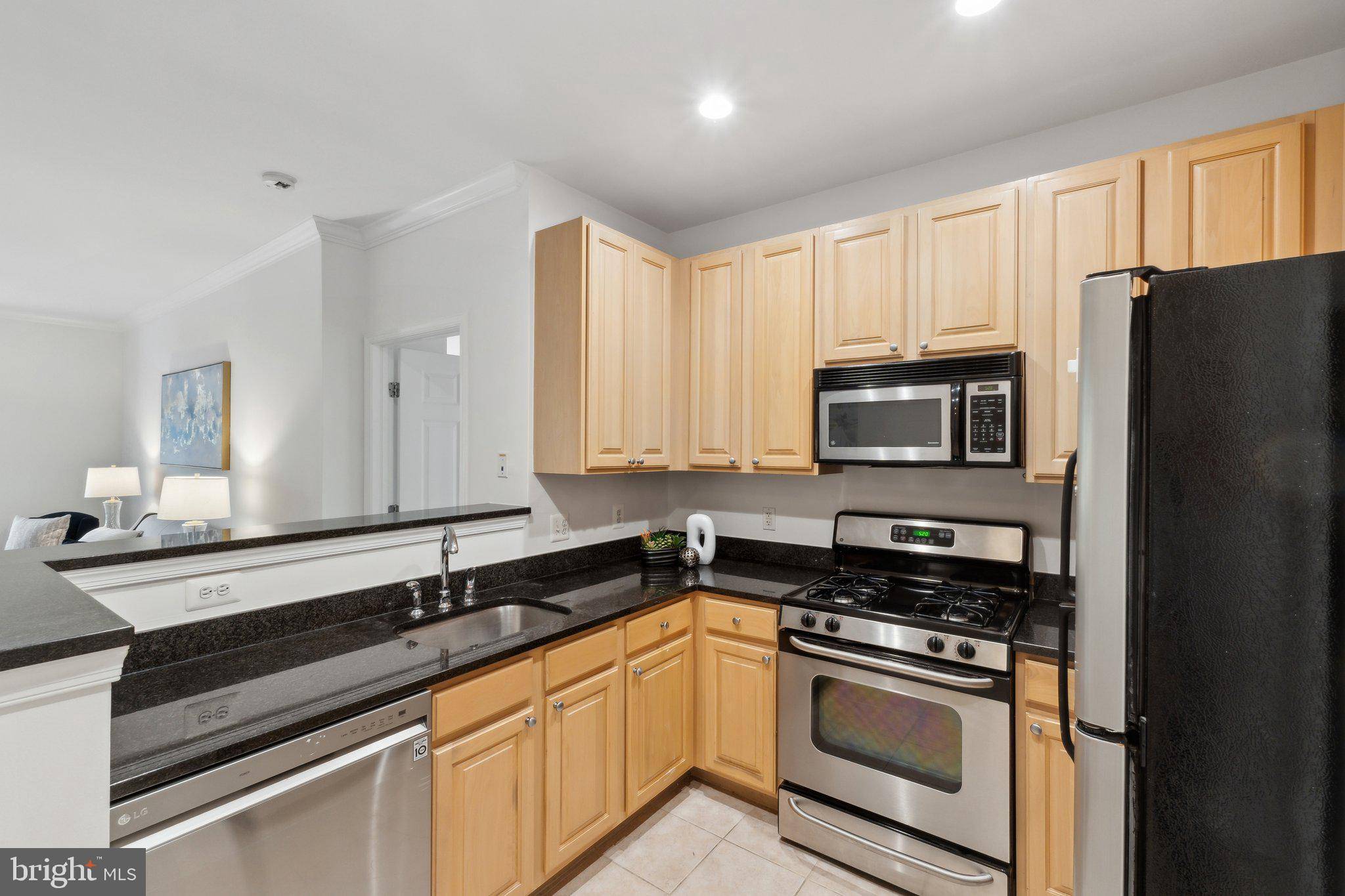 Arlington, VA 22206,2301 25TH ST S #4-303