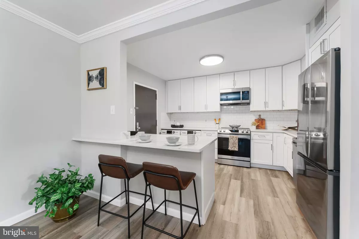 Mclean, VA 22102,1800 OLD MEADOW RD #1414