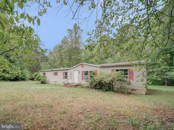 Woodford, VA 22580,5413 HAMS FORD RD
