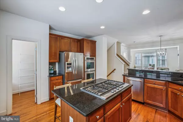 Arlington, VA 22206,3403 KEMPER RD