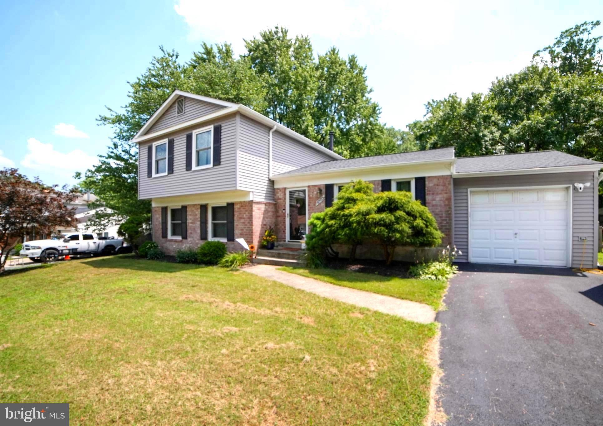 Laurel, MD 20707,6403 PARK HALL DR W