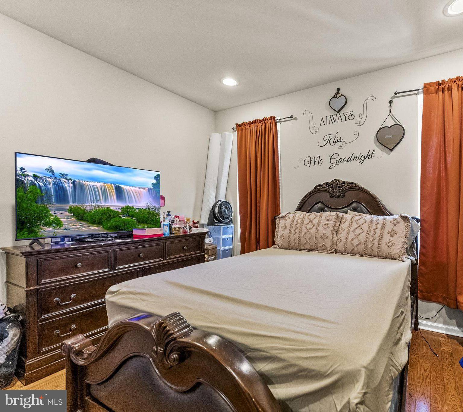 Philadelphia, PA 19132,2466 N NATRONA ST