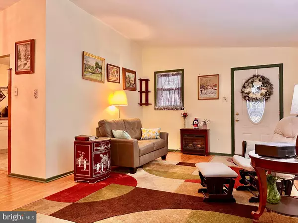 Philadelphia, PA 19152,8858 FAIRFIELD ST