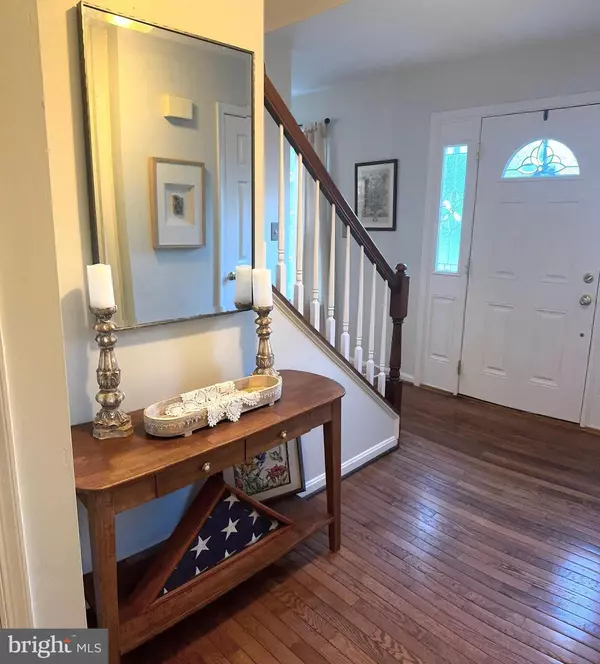 Woodbridge, VA 22191,16068 HAYES LN