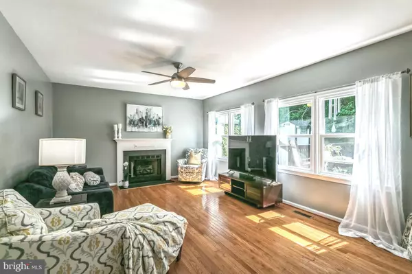 Woodbridge, VA 22191,16068 HAYES LN