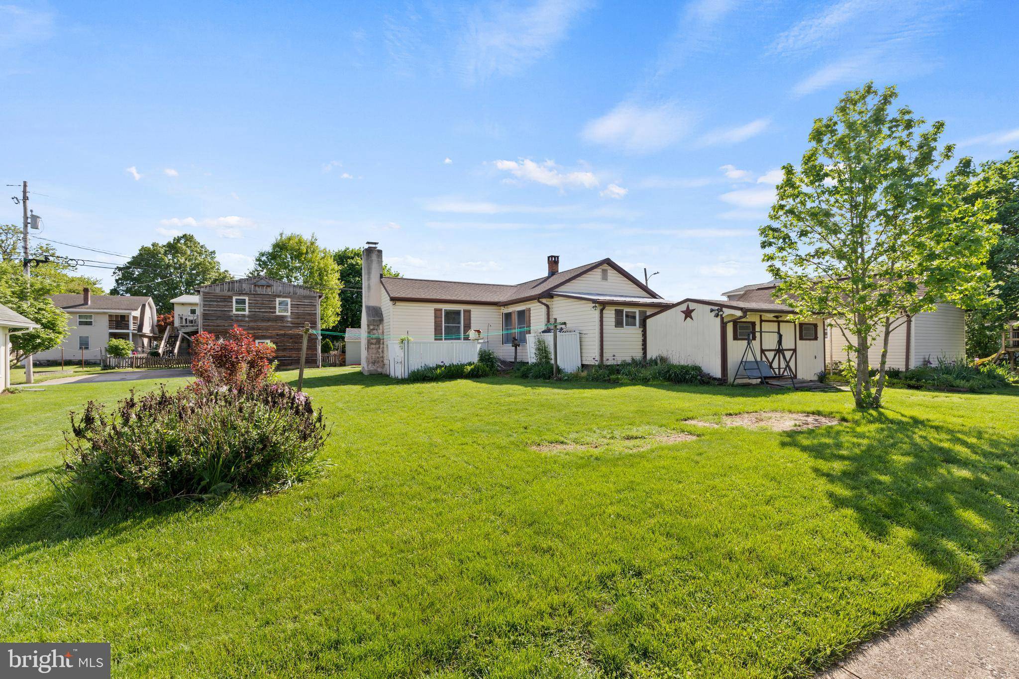 39 N CLAY ST, Manheim, PA 17545