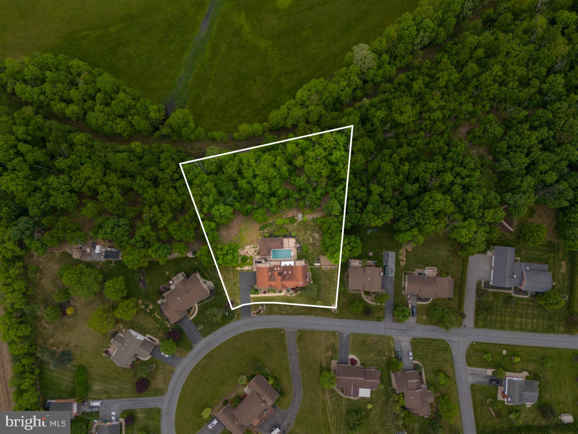 Chambersburg, PA 17202,245 TOPAZ DRIVE