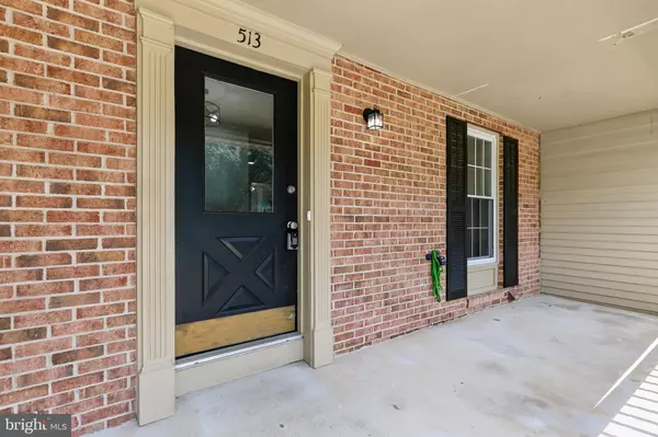 Gaithersburg, MD 20878,513 CORAL REEF DR