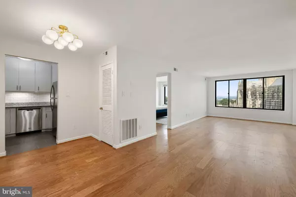 Washington, DC 20016,3114 WISCONSIN AVE NW #804