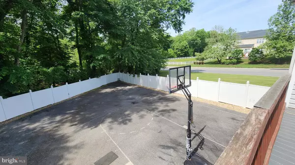 Waldorf, MD 20601,2265 SKYVIEW PL