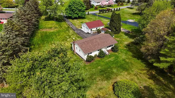 990 E JAMES ST, Lehighton, PA 18235