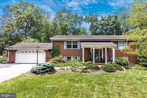 18205 CANDLEWOOD LN, Hagerstown, MD 21740