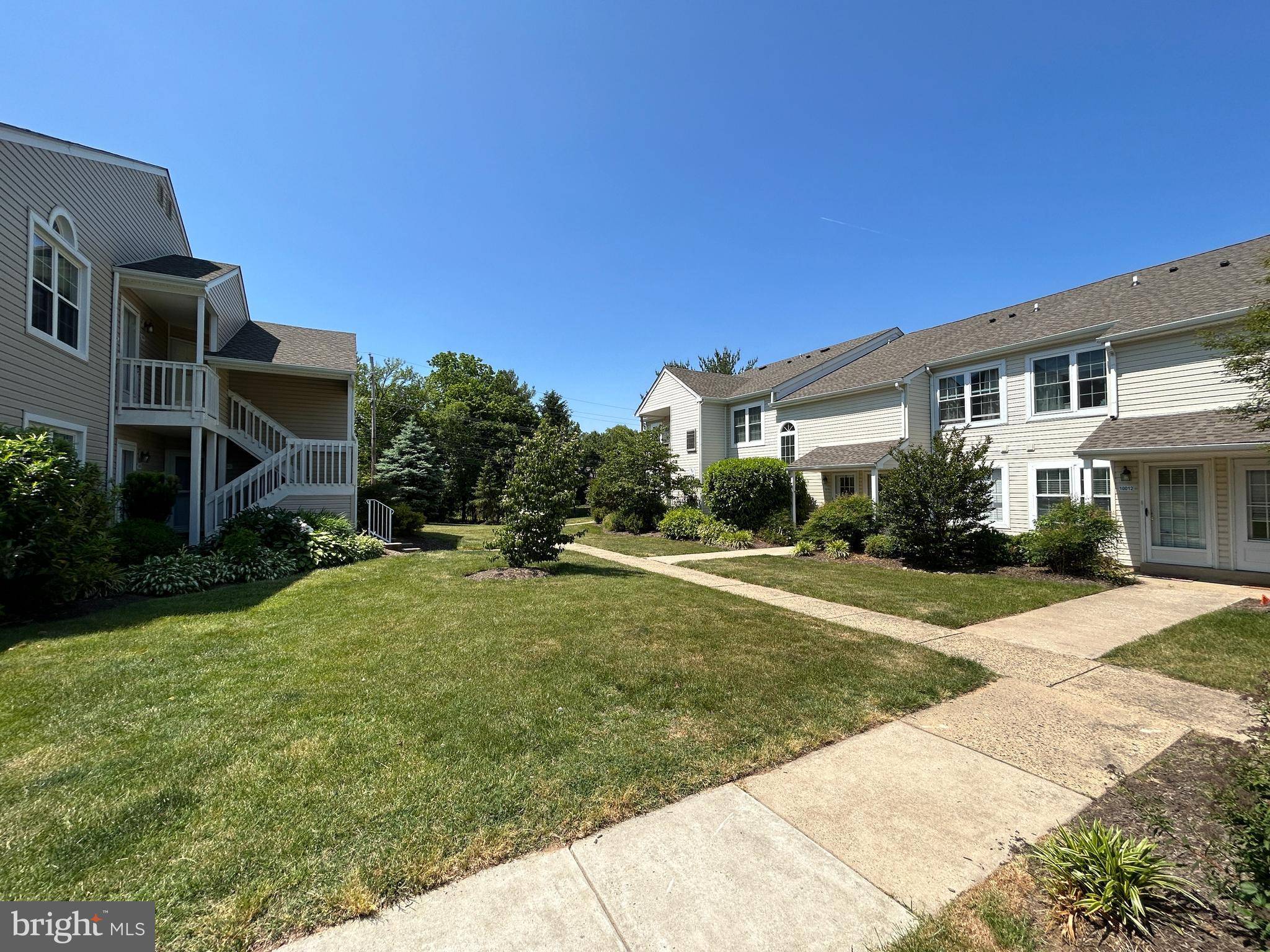Holland, PA 18966,10024 BEACON HILL DR