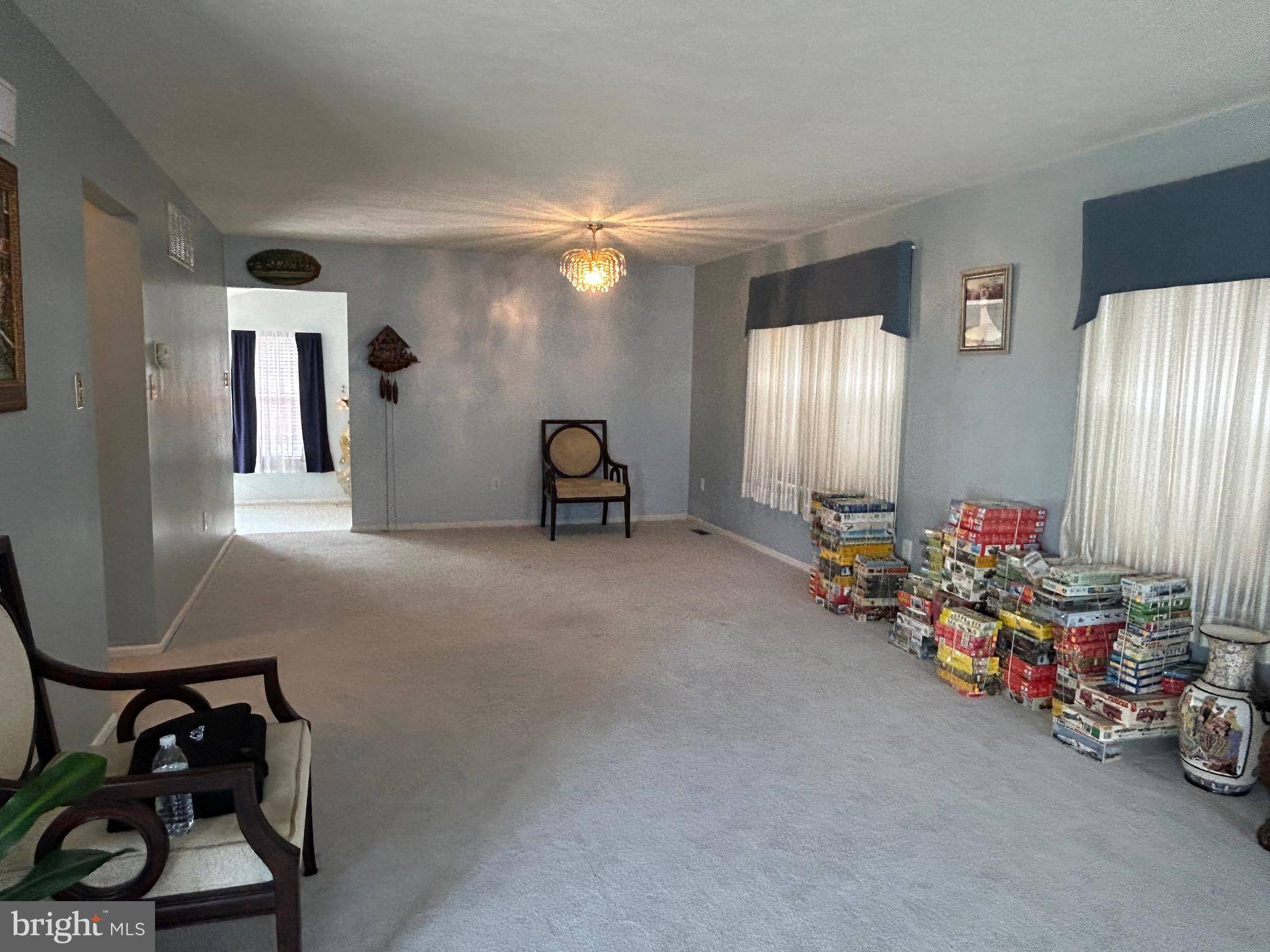 Westampton, NJ 08060,21 FIELDCREST DR