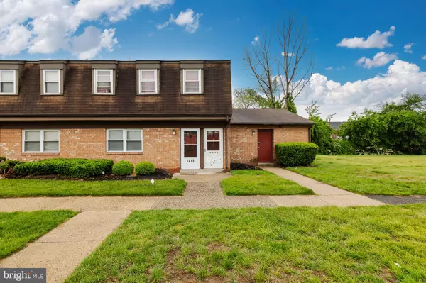 Burlington, NJ 08016,1216 LIBERTE CT