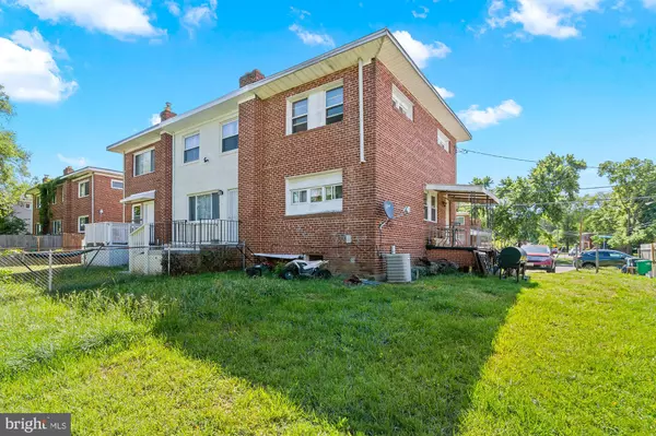 Oxon Hill, MD 20745,600 MAURY AVE