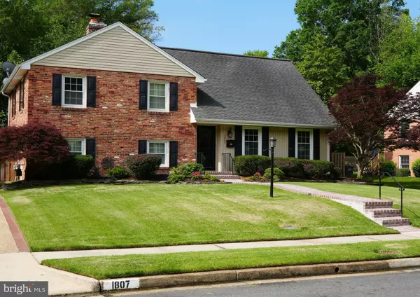 Alexandria, VA 22308,1807 HACKAMORE LN