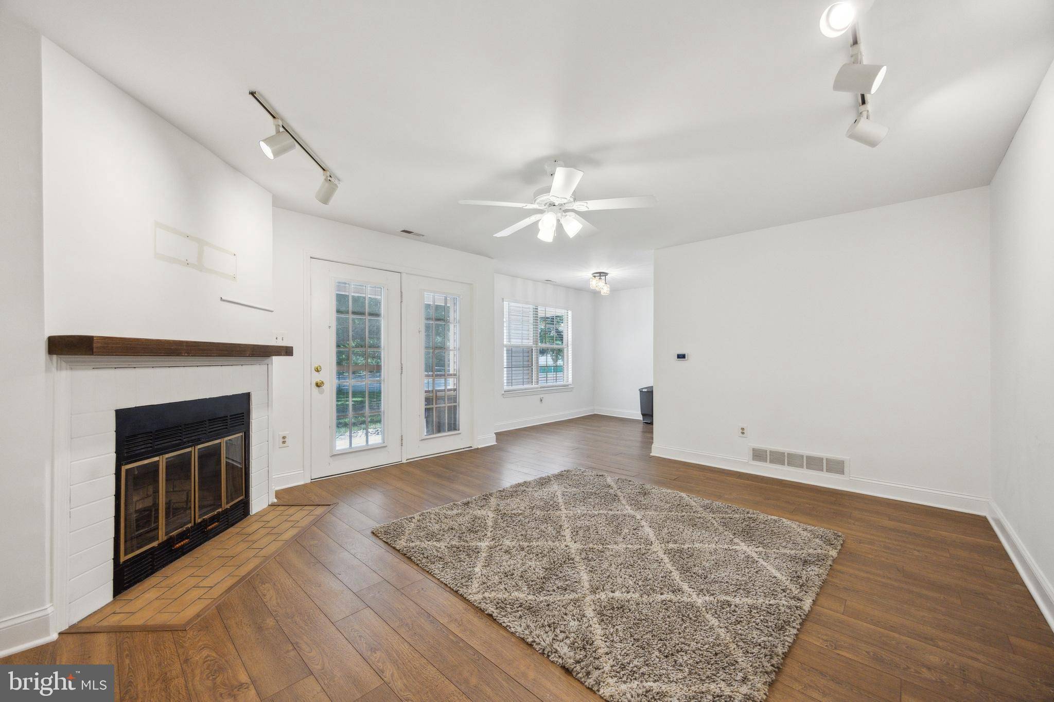 Cherry Hill, NJ 08034,180 TAVISTOCK
