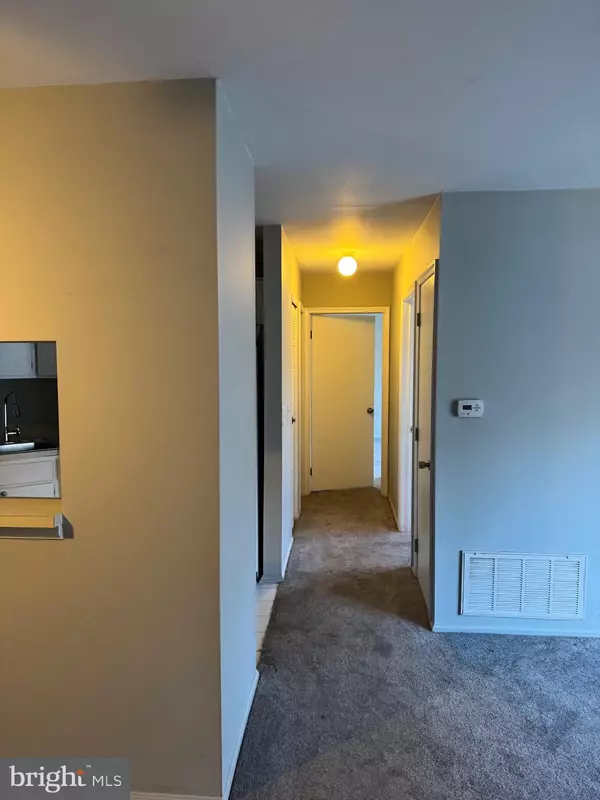 Absecon, NJ 08205,126 CLUB PL #126