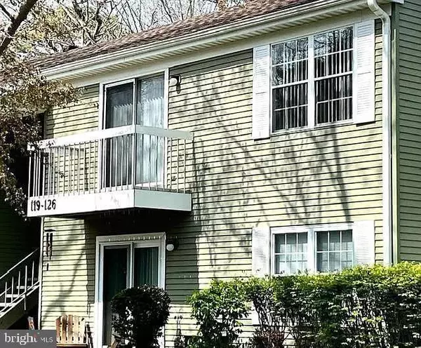 126 CLUB PL #126, Absecon, NJ 08205