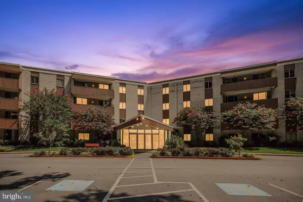 7505 DEMOCRACY BLVD #A-417, Bethesda, MD 20817