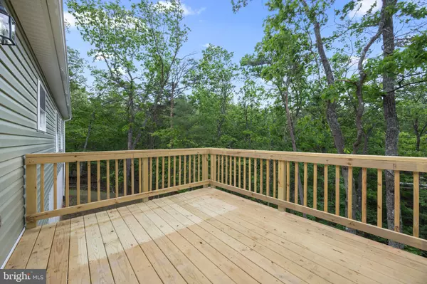 Basye, VA 22810,201 CREEK VALLEY DR.