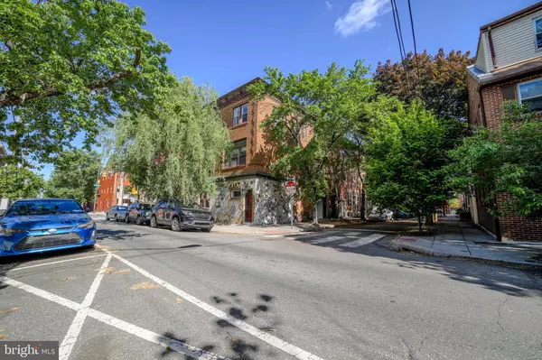 Philadelphia, PA 19147,1035-37 BAINBRIDGE ST #B